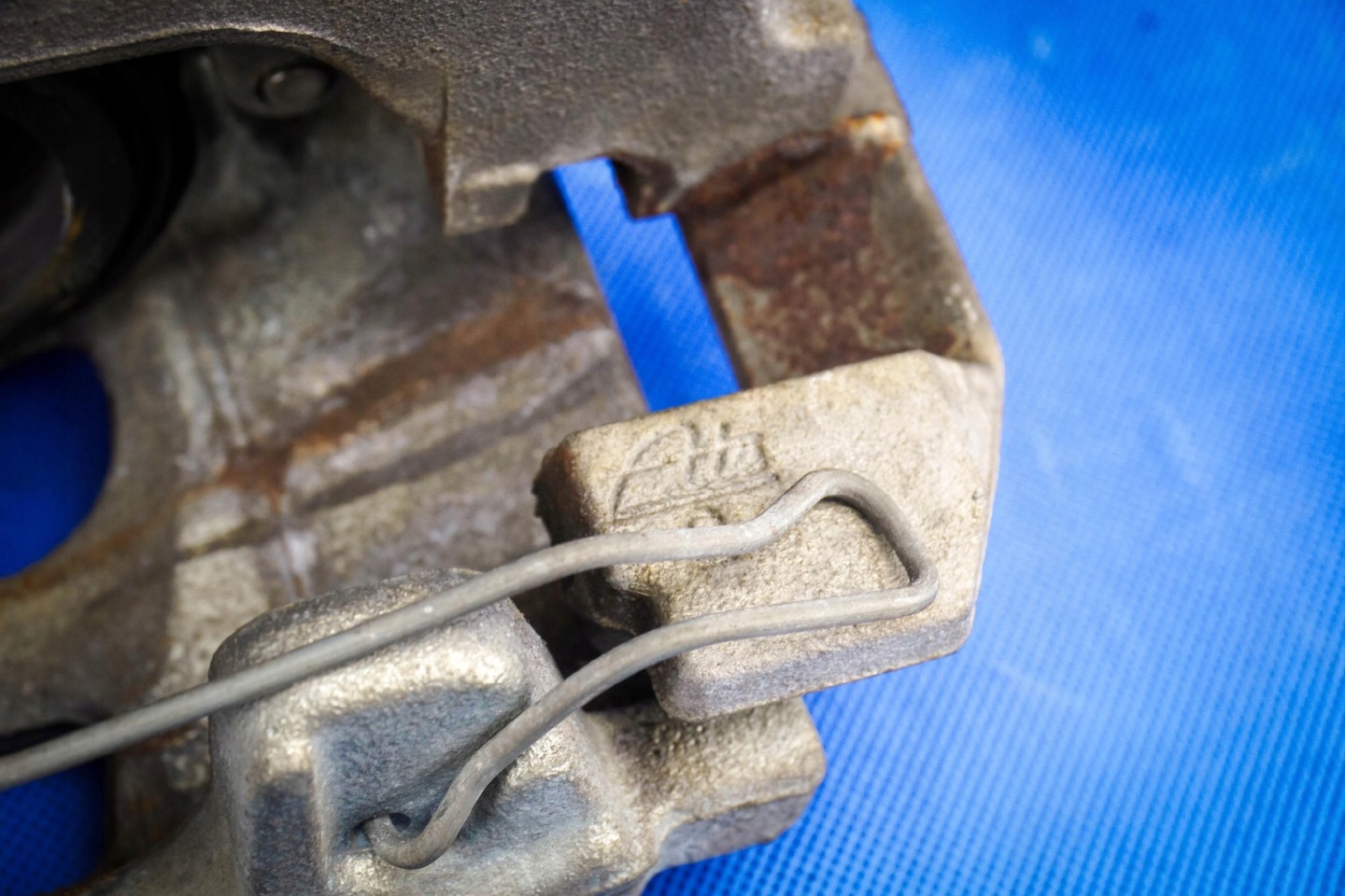 caliper brake front Audi A4 8K A5 8K0615106AB