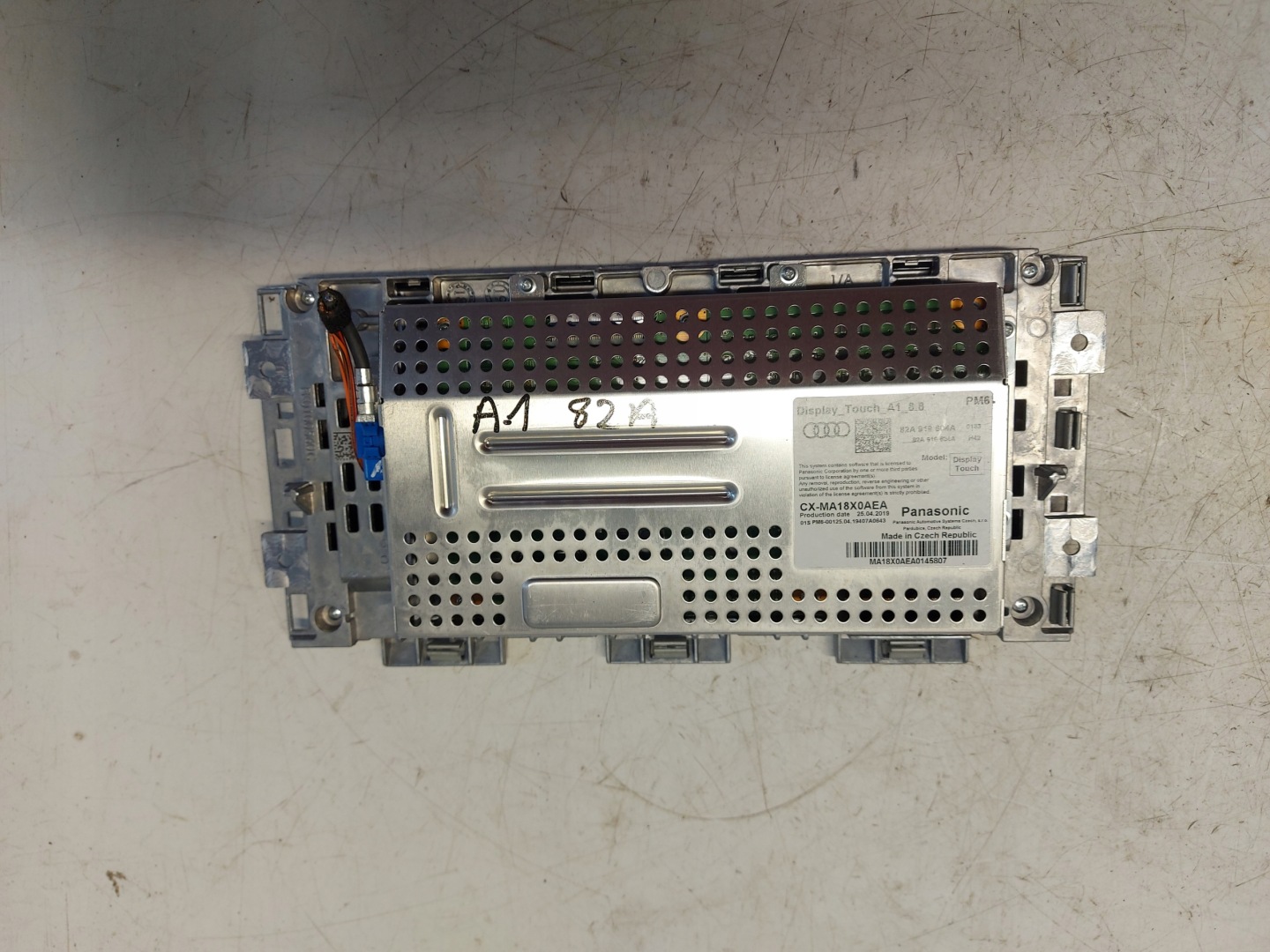Audi A1 82A Ekran display navi 82A919604A