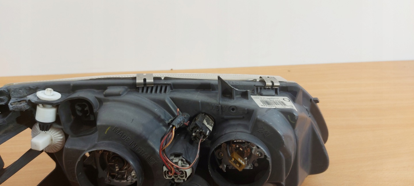 NISSAN ALMERA N16 left light front REFLEKTOR LH