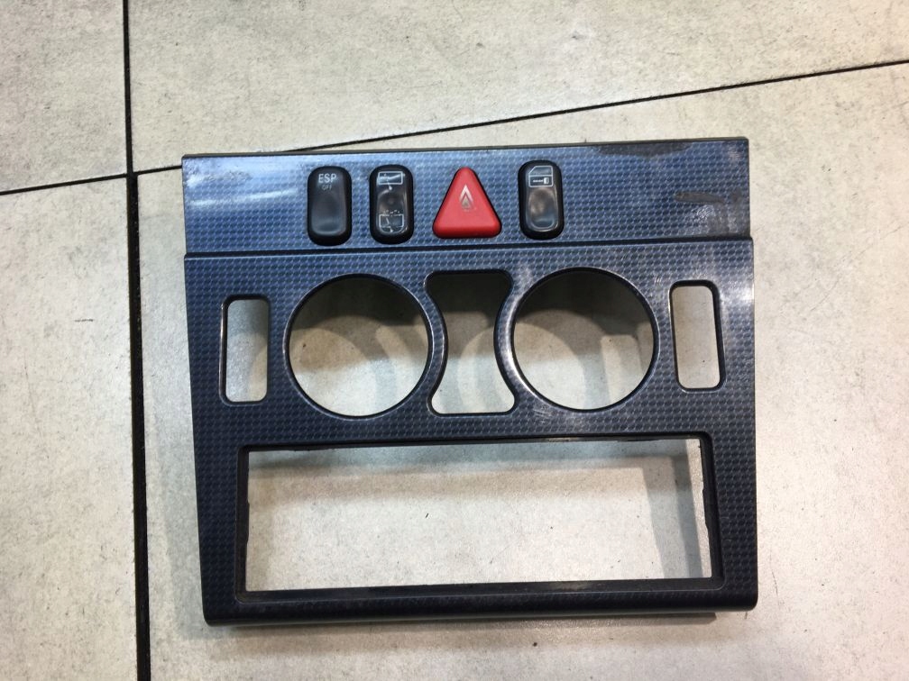 telaio consolle Comandi W202 2.2 CDI 2106830625