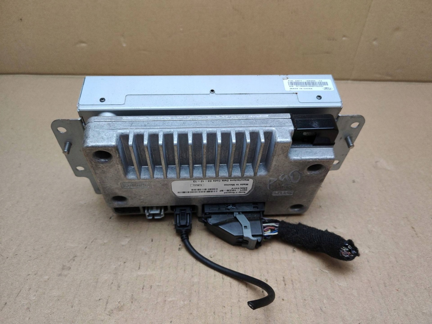 display Ford Fusion USA 2 2013 DS7T-14F239-BP