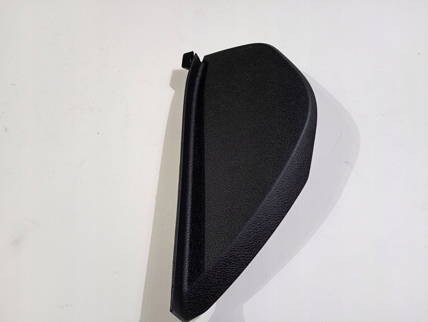 cover spoiler side side of the dashboard dashboard left Dodge Durango 2021