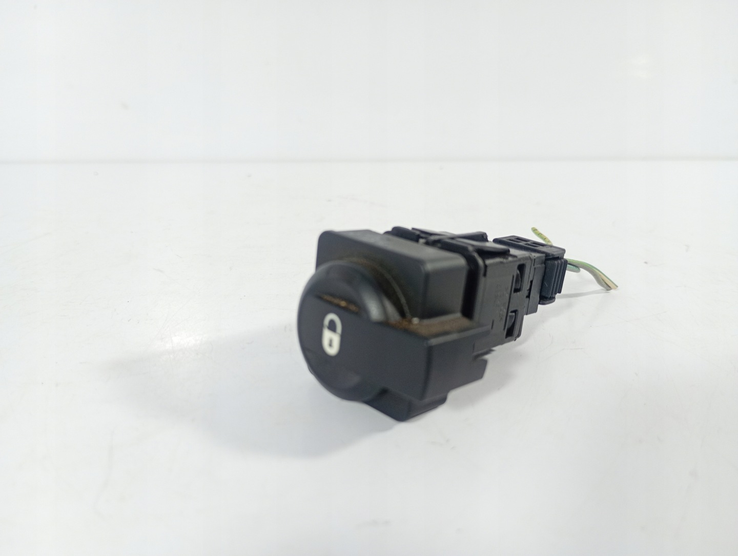 Citroen C4 04-11 switch button of a lock central OE 96476626XT