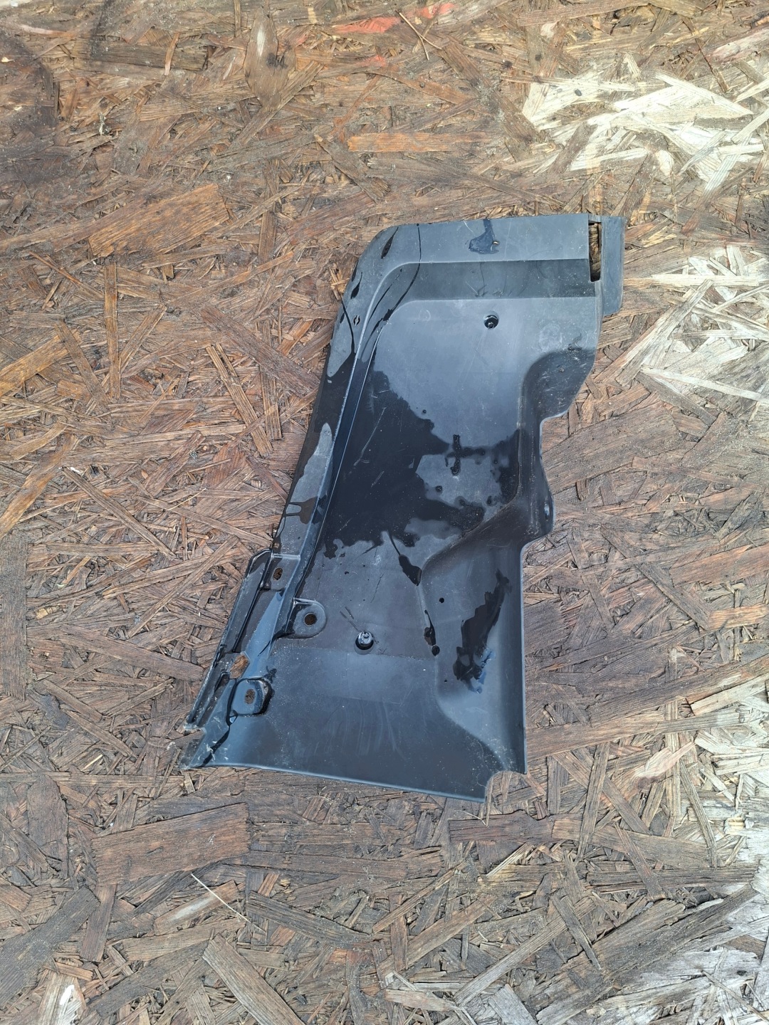 mudguard rear part rear. left MAZDA II D09H50351
