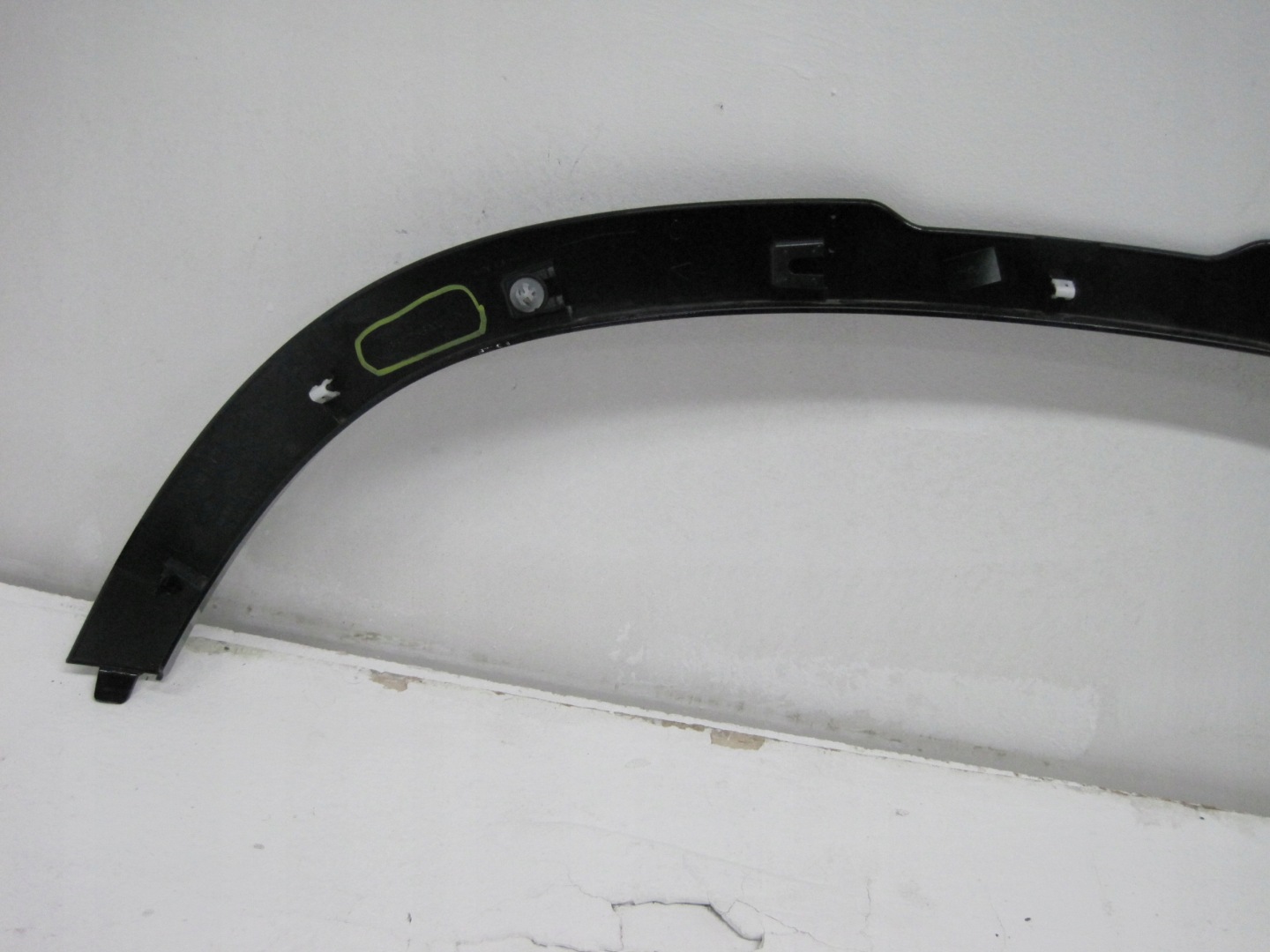 Couverture Moulage Aile LAND ROVER DEFENDER L8B2-286D03-BX