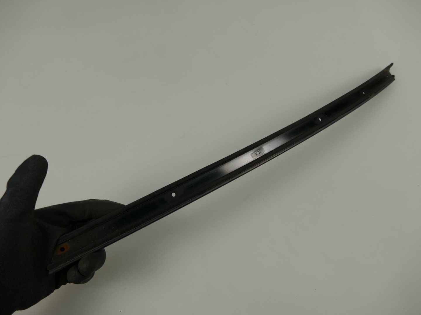 MERCEDES A209 W209 CABRIO moulding windows left front