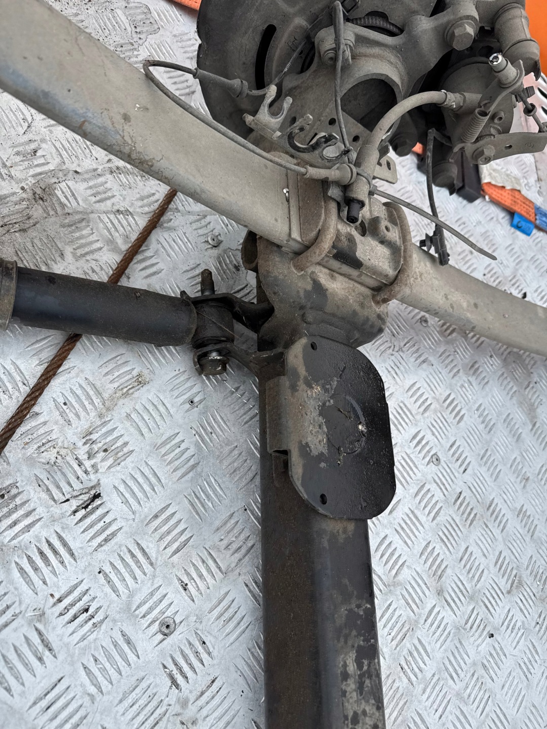achse Achsträger heck Renault Master III Lift 19r. komplett
