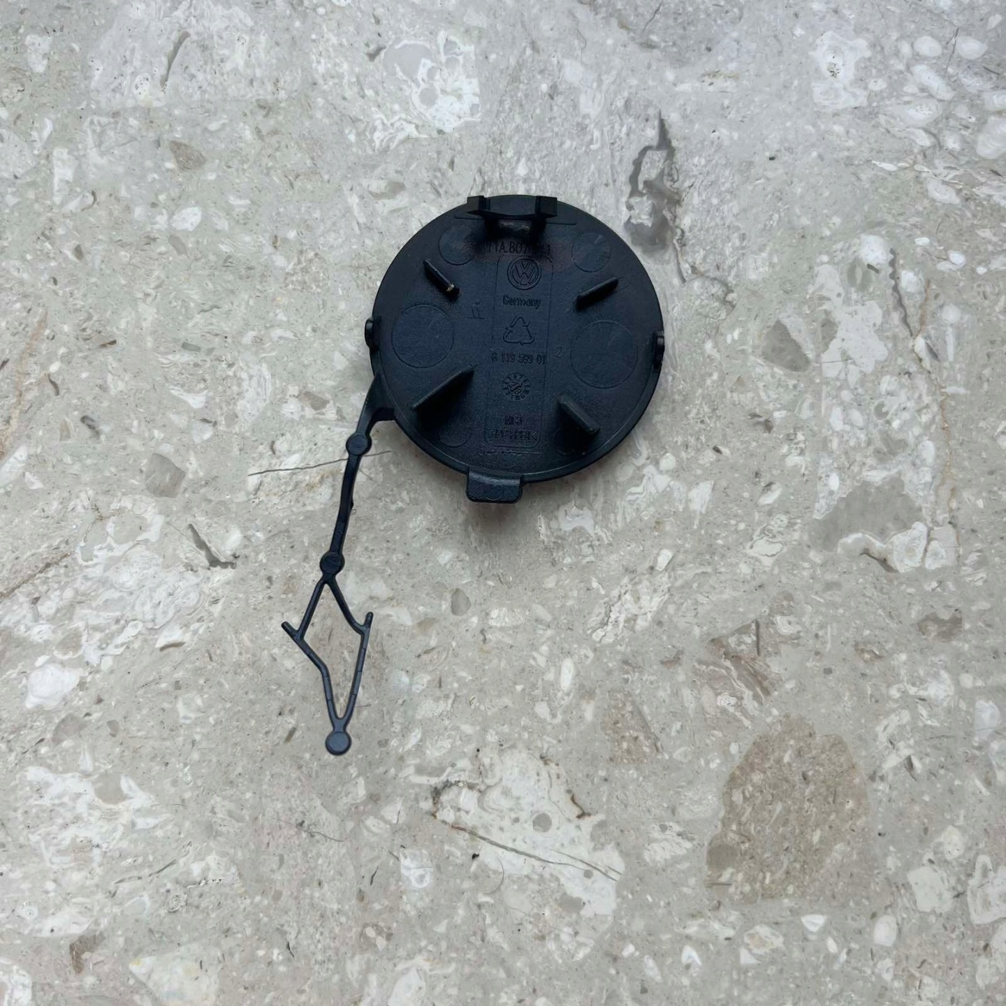 VW ID4 ID.4 2020- towing hook cap of a bumper front front 11A807241