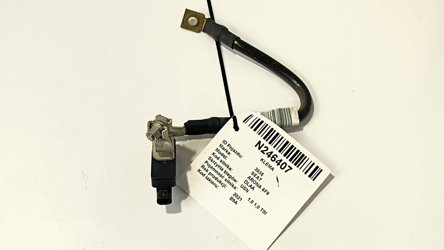 terminal 2Q0915181B SEAT ARONA 6F9