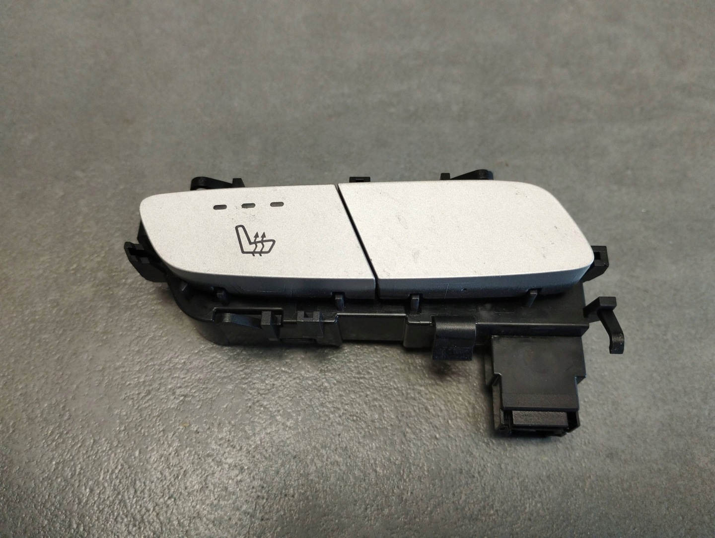 Mercedes-Benz GLC X253 switch GRZANIA seat left A2059050004