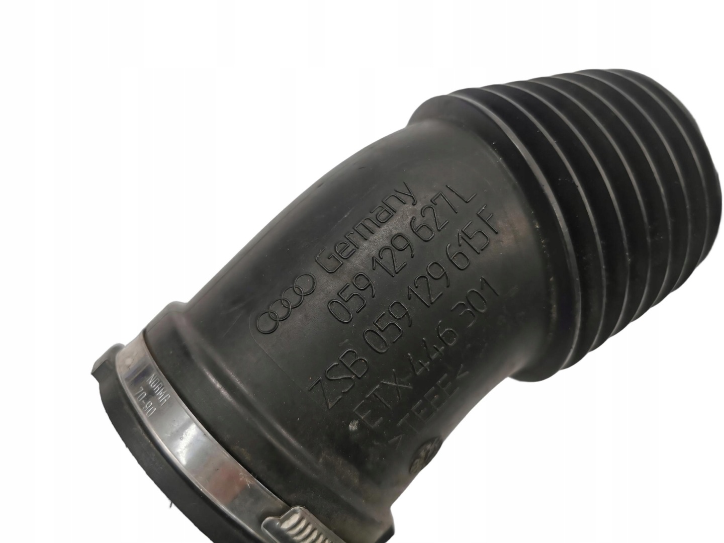 pipe air hose AUDI A4 B8 059129627L