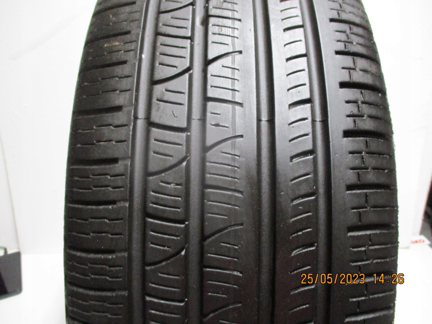 wheels discs tyres Range Rover Evoque R20 M+S 7MM