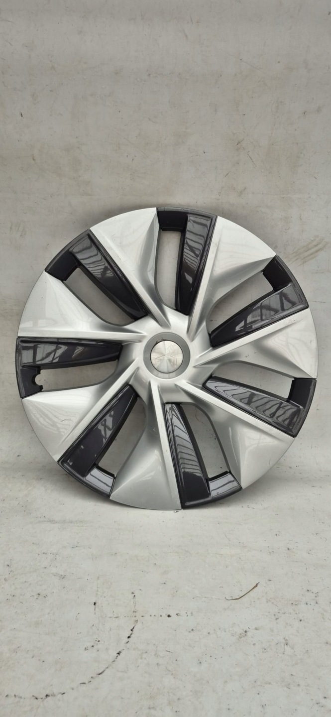 TESLA MODEL Y 19" cover 1044235-00-B