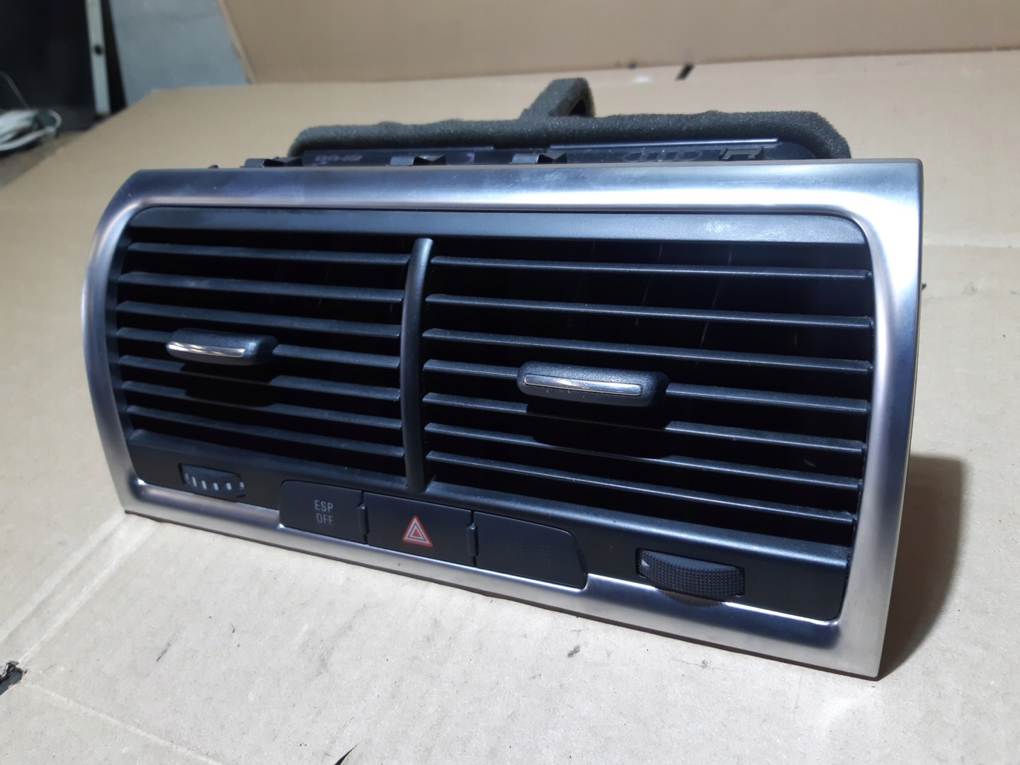 AUDI Q7 4L central grid air conditioning devices 4L0820951