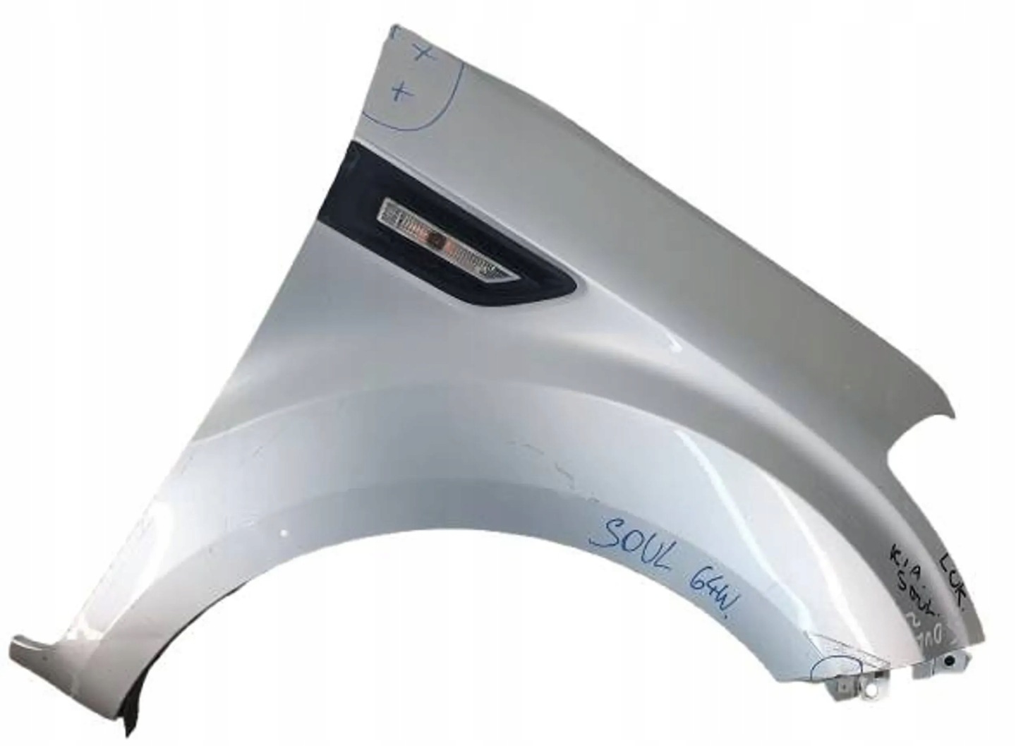 KIA Soul 1 and right fender front front $