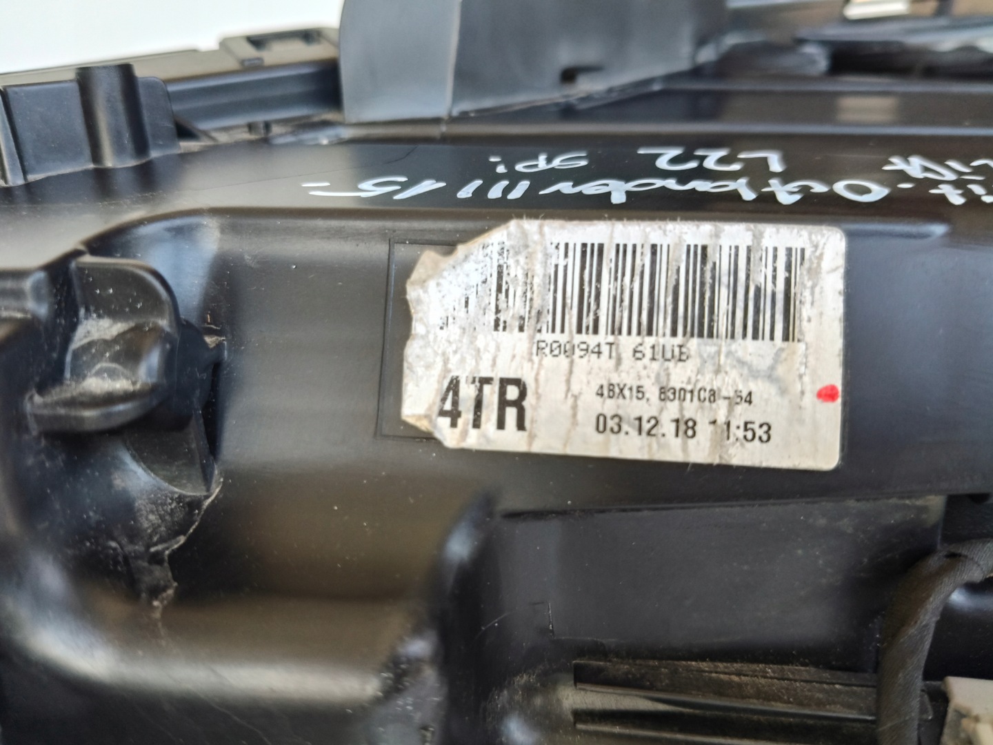 light right REFLEKTOR MITSUBISHI OUTLANDER III 15- LIFT LED