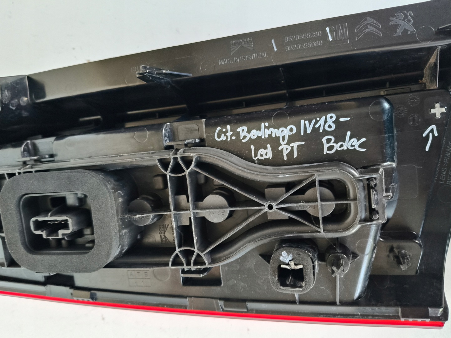 light right rear CITROEN BERLINGO IV OPEL COMBO E 18- LED below KLAPE