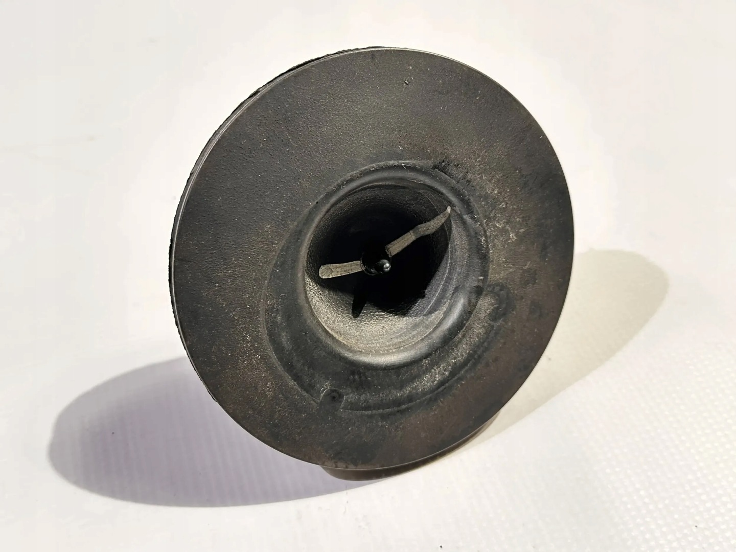 pad tyres cap osadzenie springs Ford Mustang 2010 - 2014