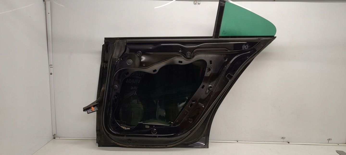 Tür heck hinten rechts VW Passat CC L041