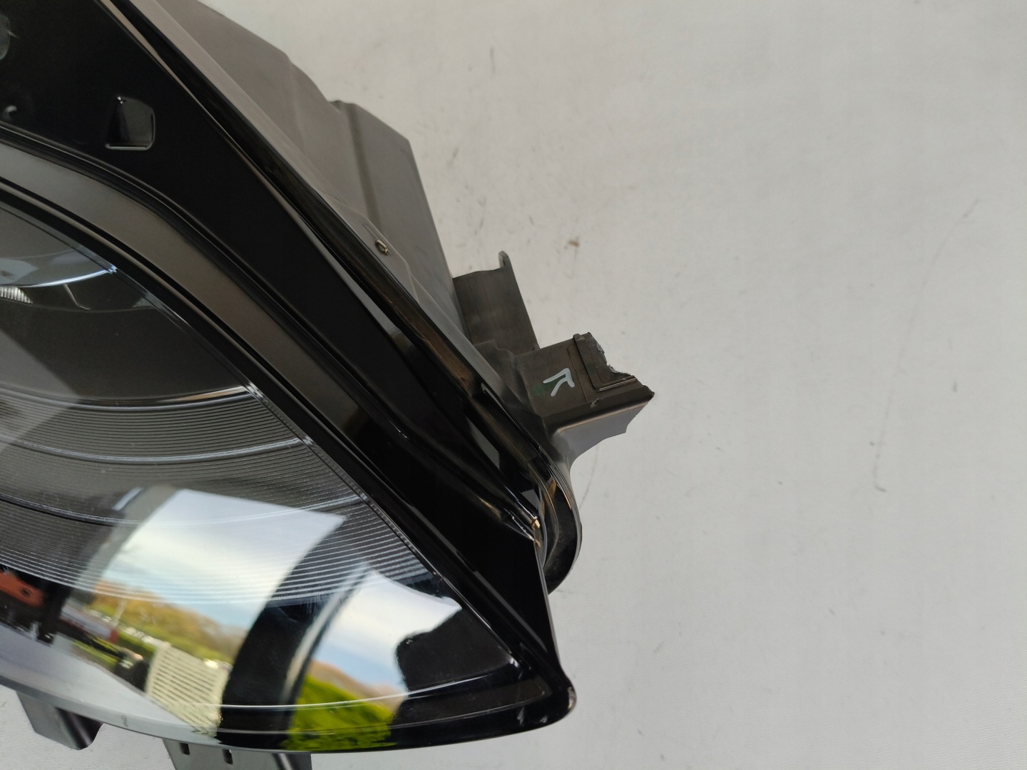 light right REFLEKTOR TESLA MODEL 3 Y 20- LIFT FULL LED