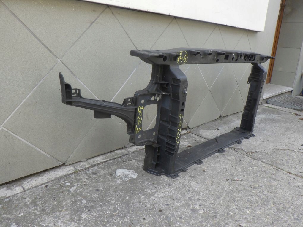 HYUNDAI I30 III 3 17- 64105-G4120 support panel for radiators pillar