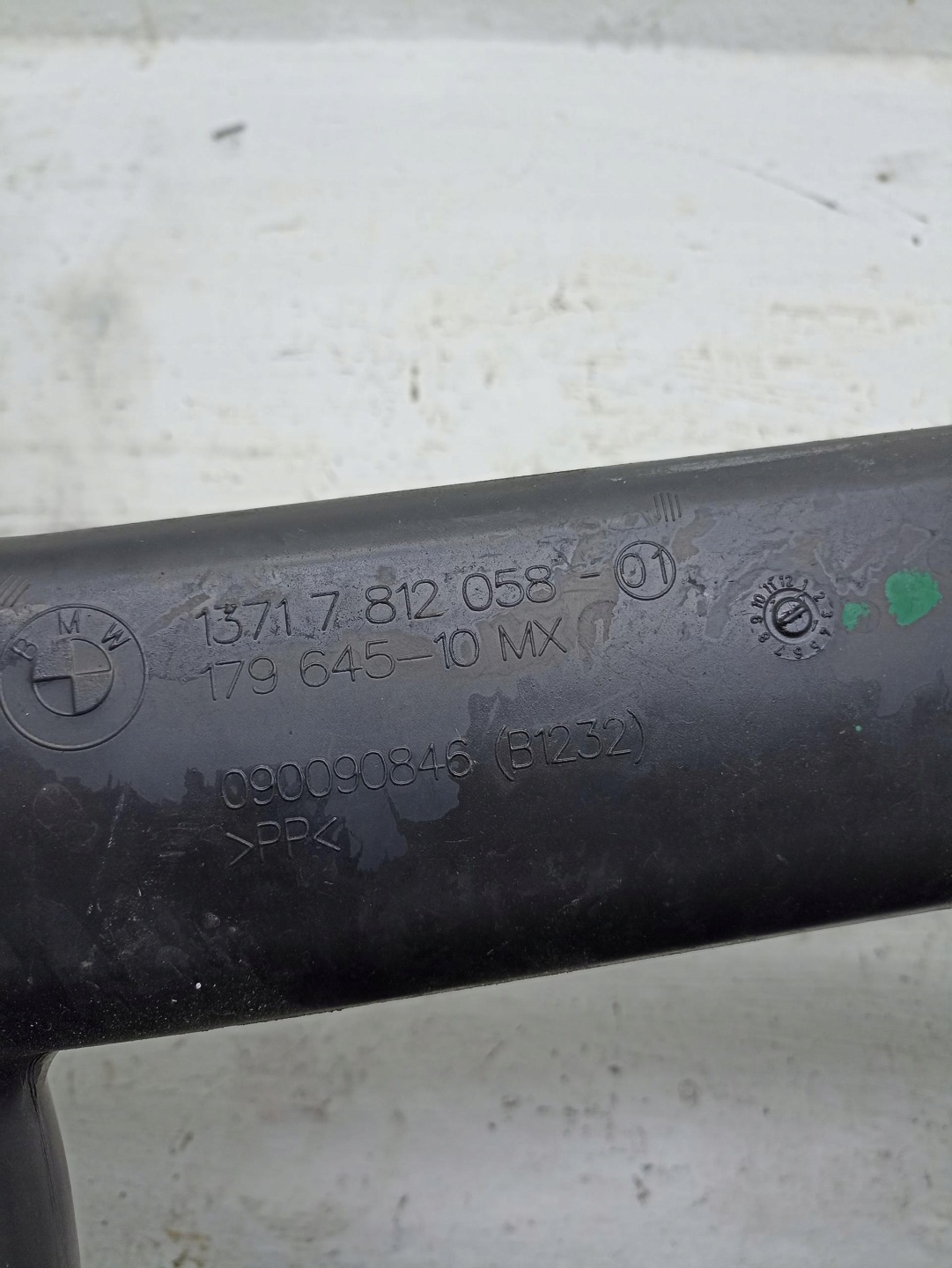 drain pipe air hose BMW X6 E71 7812058