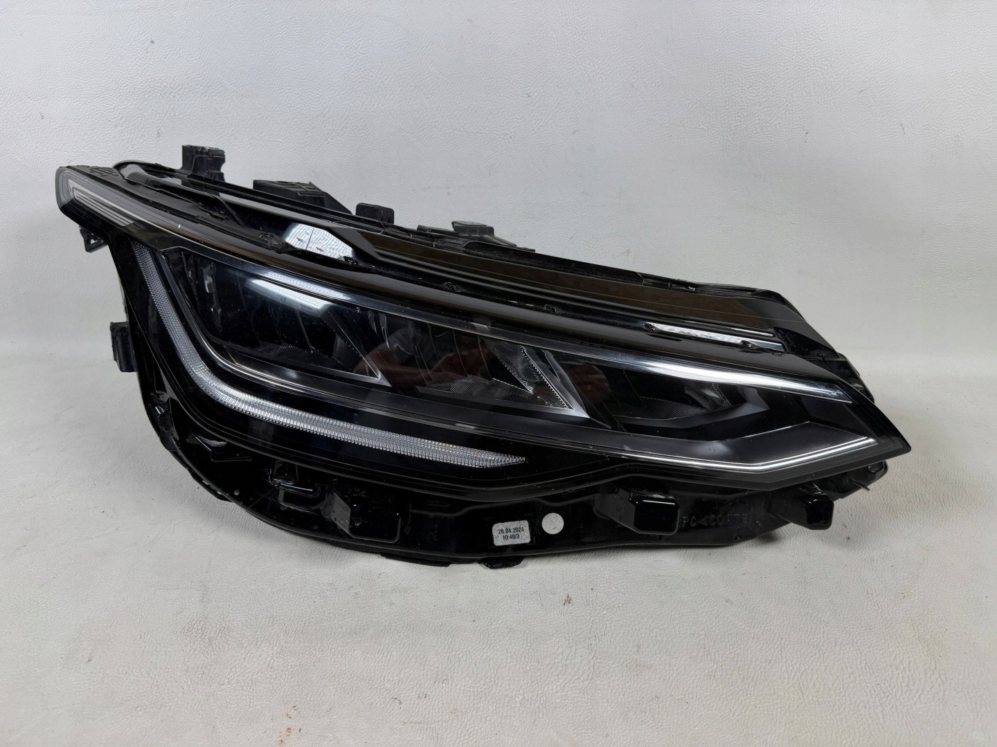 Vw Golf 8 VIII Lift 25- full led light right front front