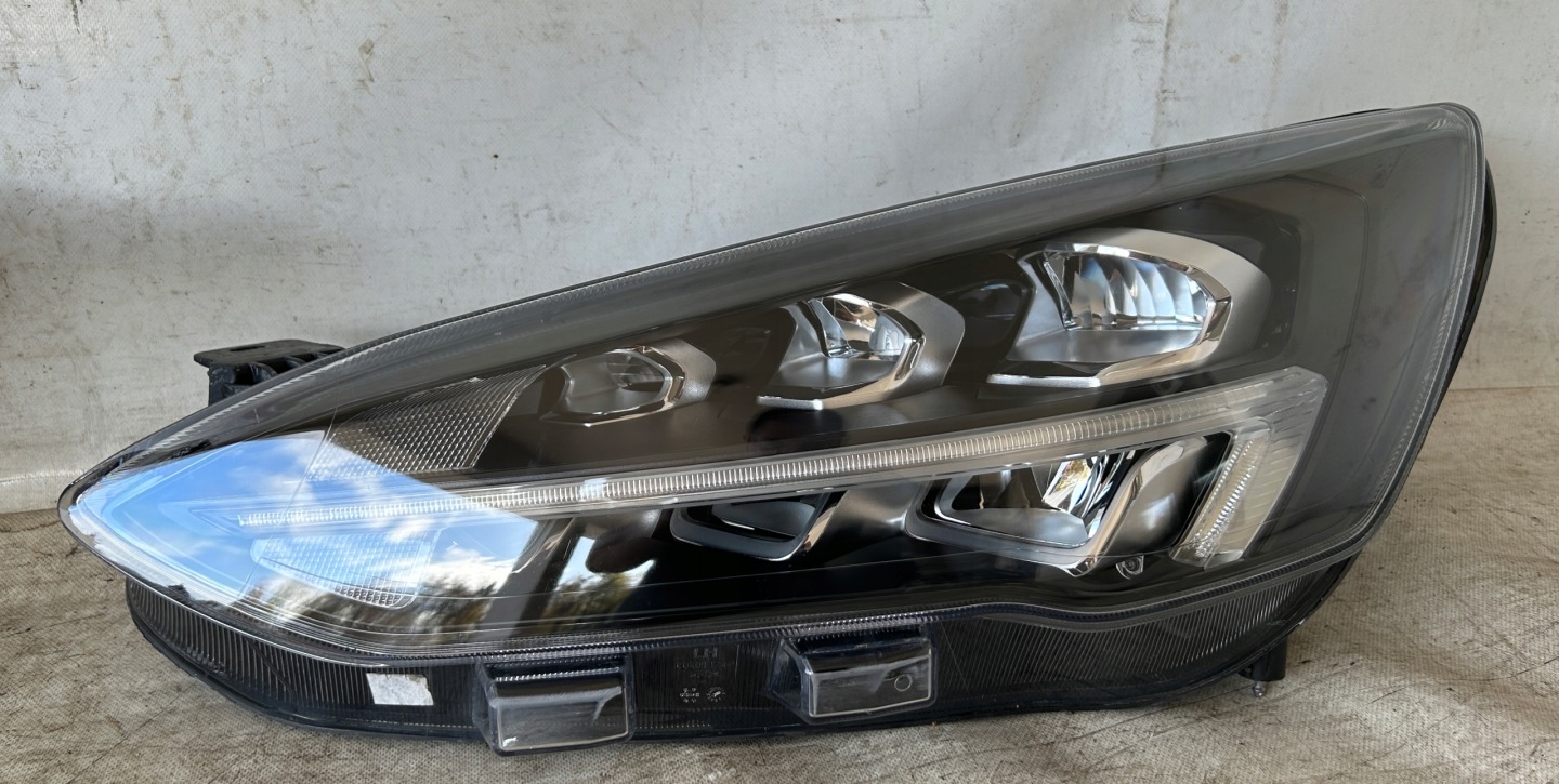 light right front FORD FOCUS MK4 FULL LED