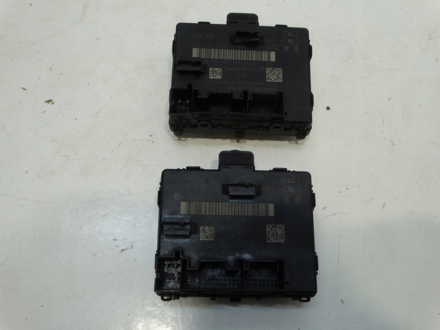 module door right left rear part AUDI PORSCHE 4M1959595B