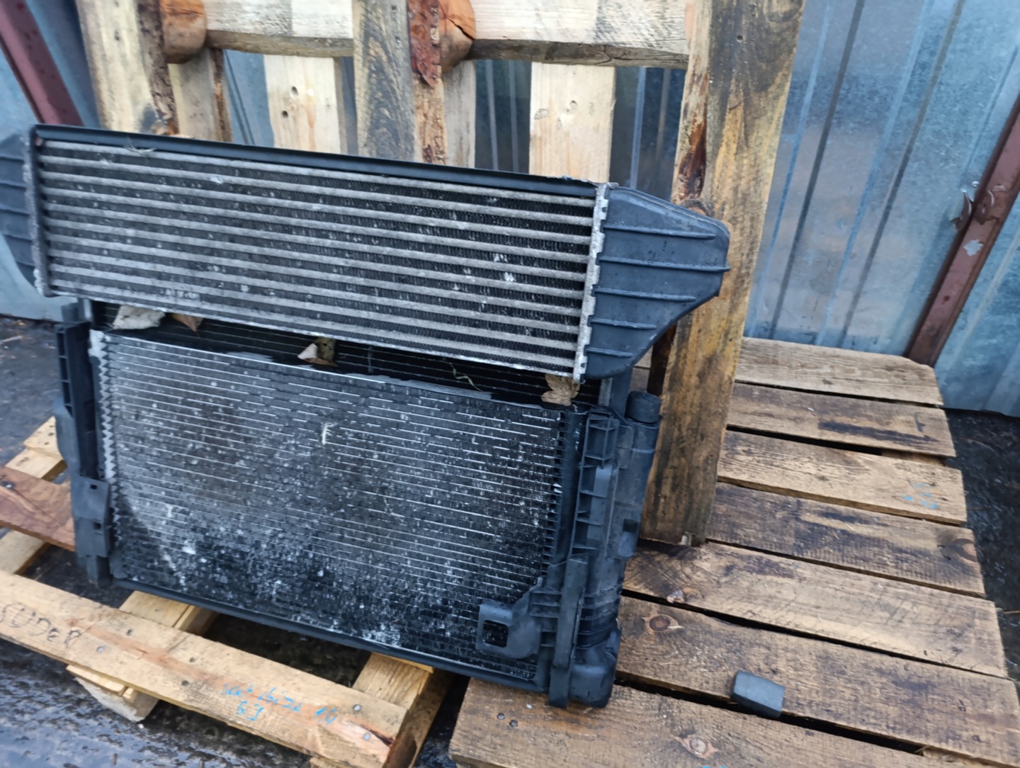 KOMPLET Radiateur BMW X3 E83 2.0D 6925702 64008514