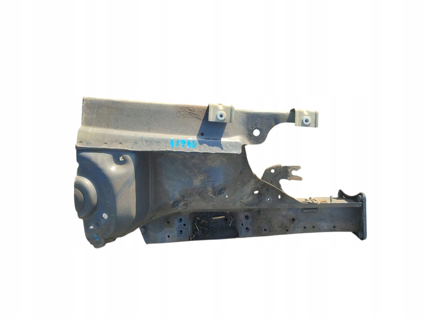quarter left FARTUCH VW PASSAT B8 (14-19)