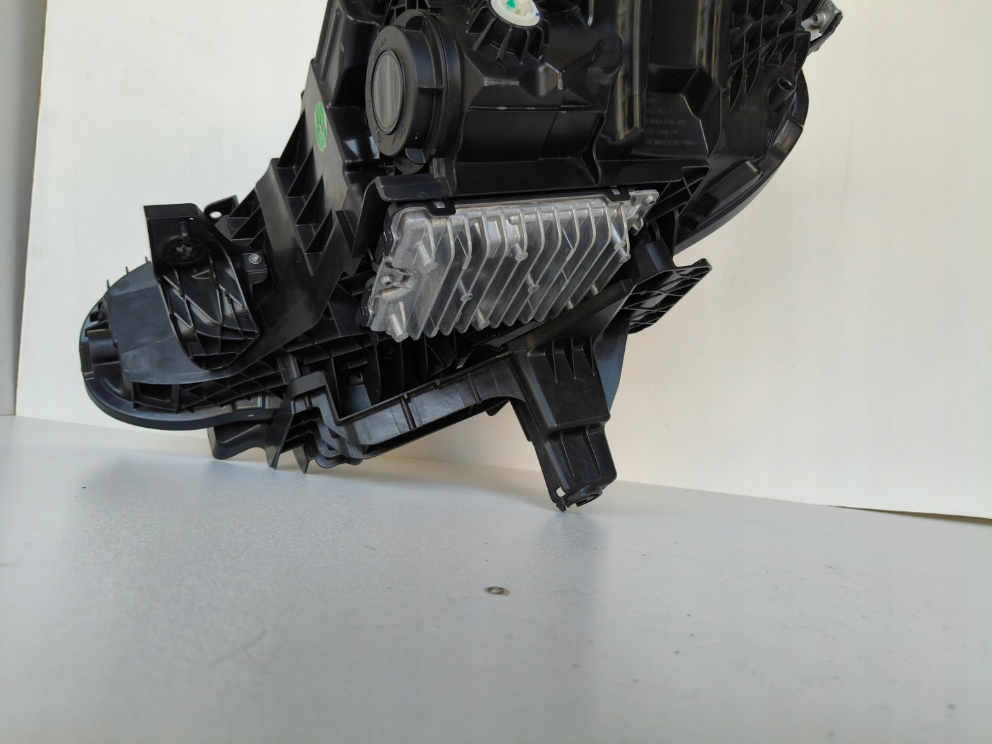light right REFLEKTOR VOLVO EX30 23- FULL LED