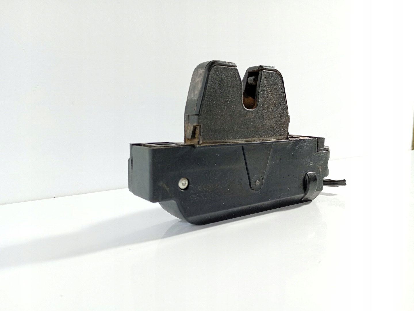 Xsara Picasso and 98-08 lock bonnet boot OE 9633089280
