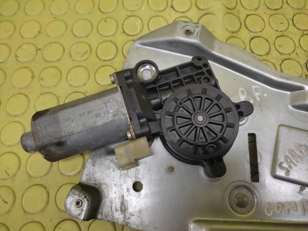 SAAB 9-5 window regulator right front 117997XXX