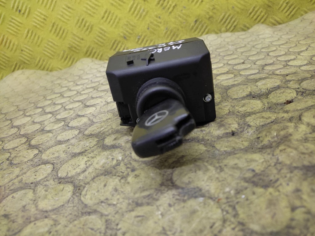 MERCEDES C class W203 ignition key 2095450508