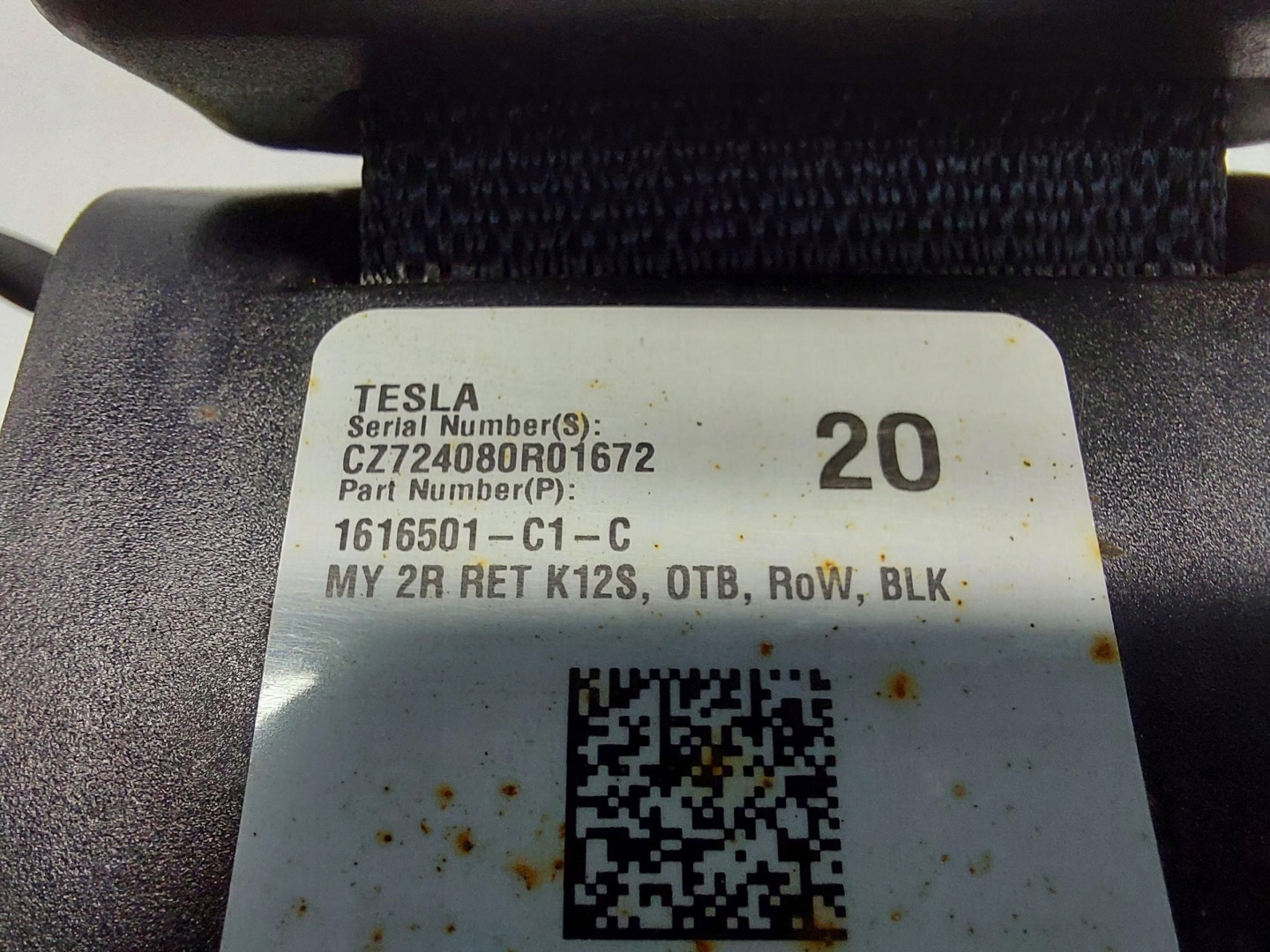 TESLA MODEL Y 2024r Gurten Sicherheits links TYL1616501-C1-C