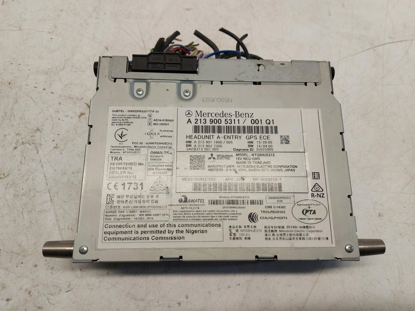 MERCEDES W213 card reader navigation A2139005311