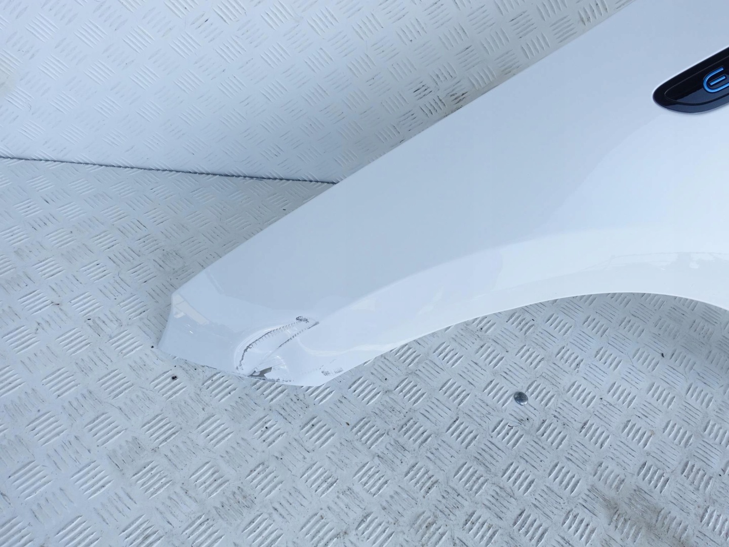 MERCEDES EQC W293 N293 fender left front