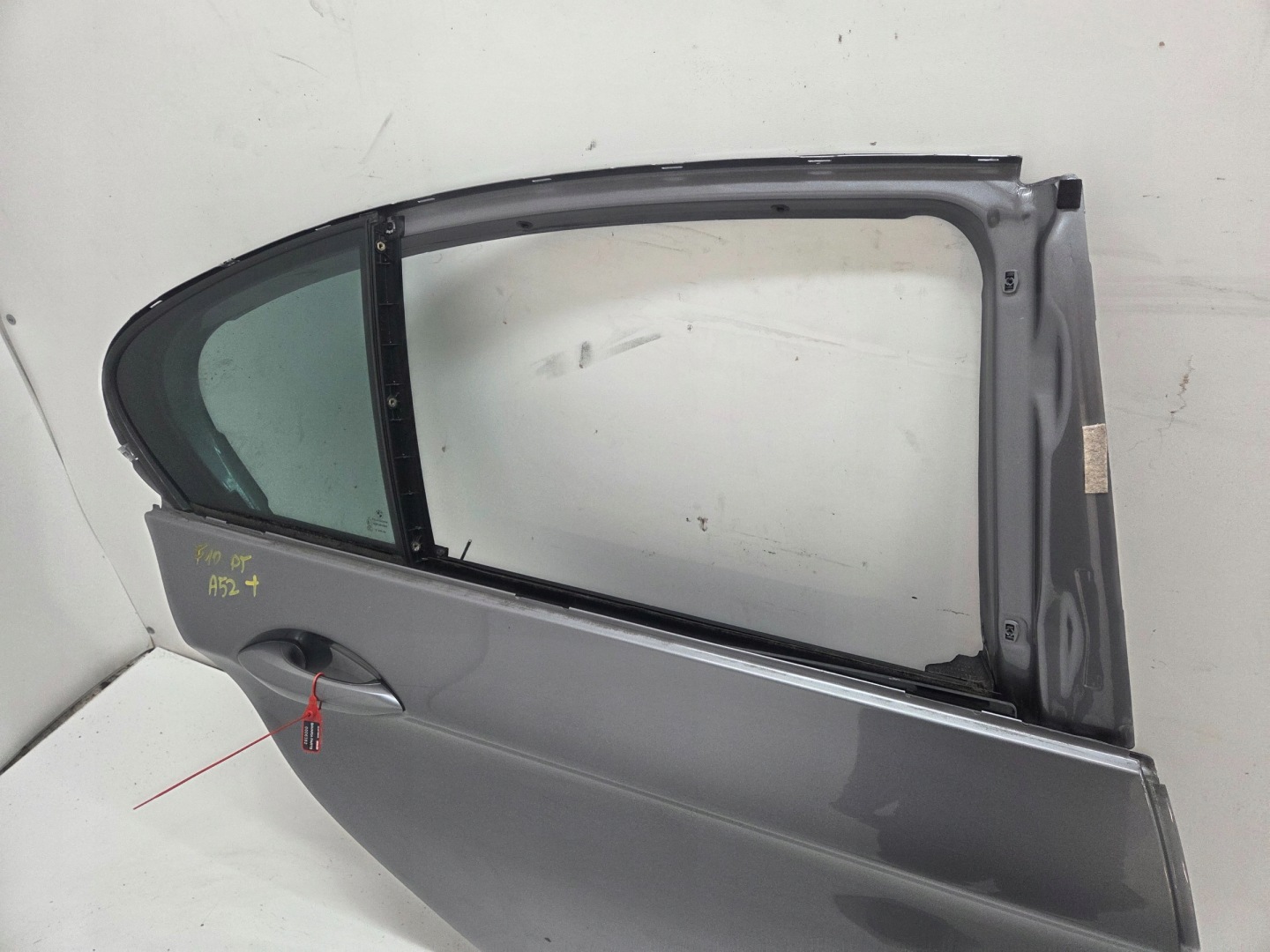 door right rear. rear part BMW F10 A52