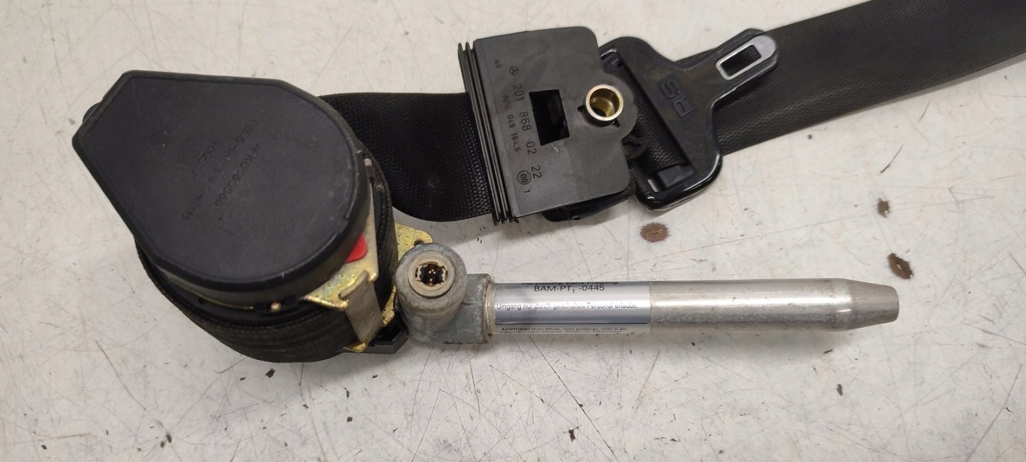 tension belt safety left front Mercedes W124 2,2