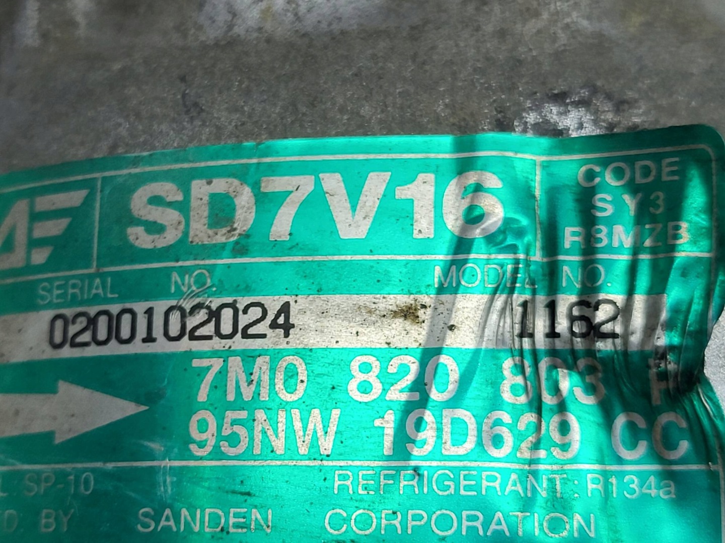 air conditioning compressor Volkswagen SHARAN and 1.9 TDI 7M0820803P
