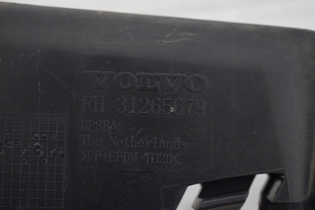 bumper bracket right rear part VOLVO C30 31265679