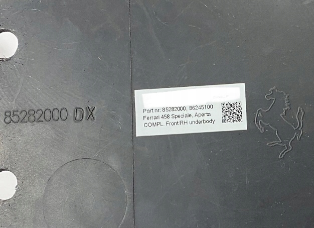 FERRARI 458 SPECIALE abdeckung Blende Abdeckung Unterfahrschutz RH 85282000 86245100