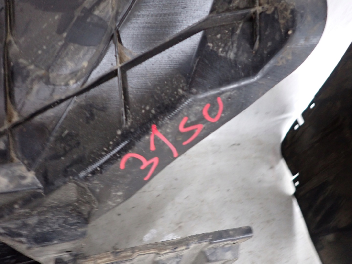 SUZUKI VITARA II 2 15-> mudguard front front right