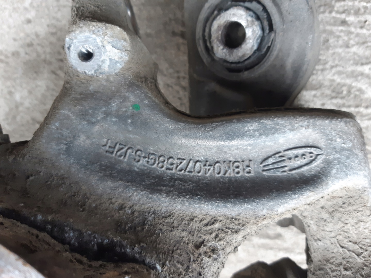 AUDI A4 B8 A5 8T A6 C7 A7 swing right right front 8K0407258G