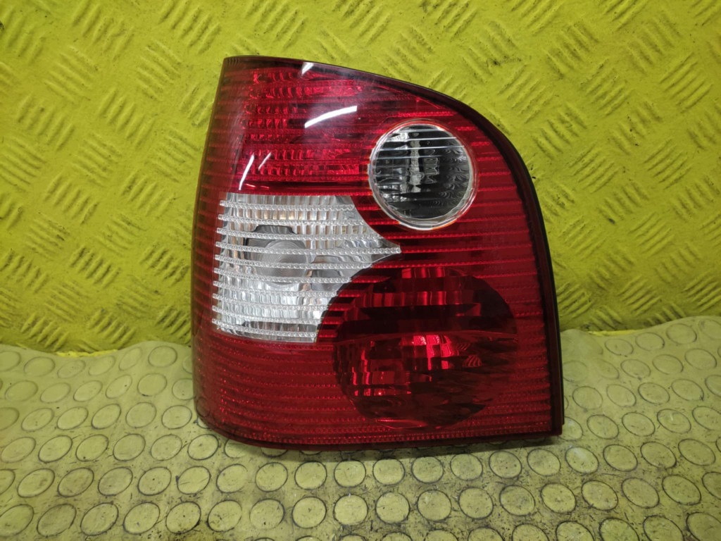 VW POLO IV light left rear part