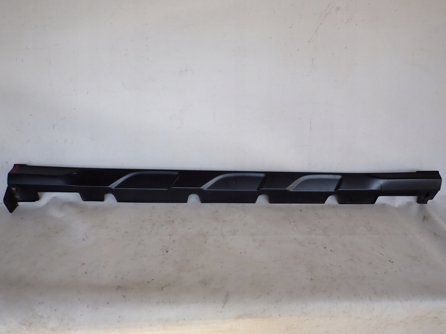 HYUNDAI KONA 17- moulding threshold right threshold right