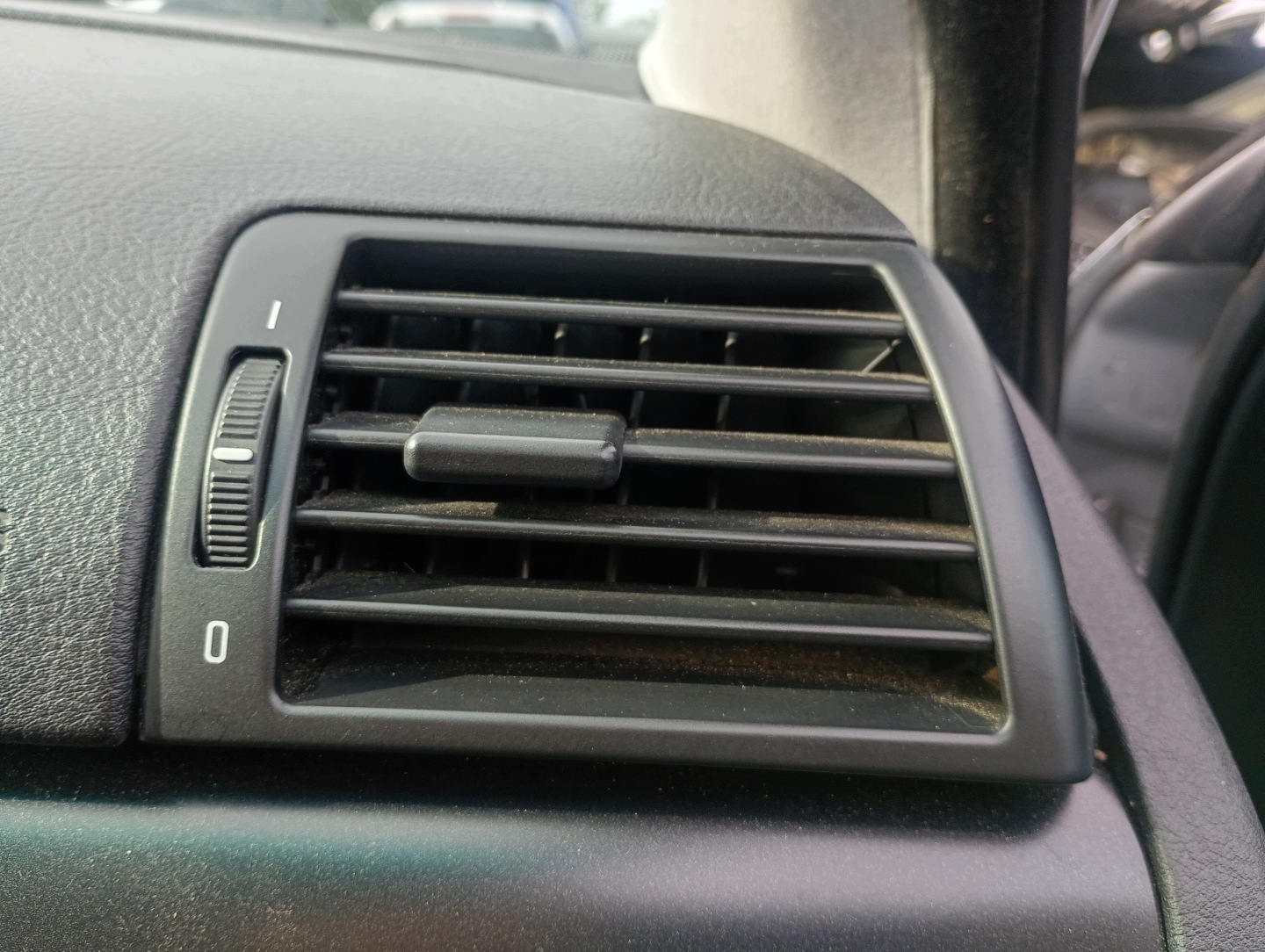 mřížka klími vzduchový pravá spolujezdce BMW E46 FL TOURING 01-05