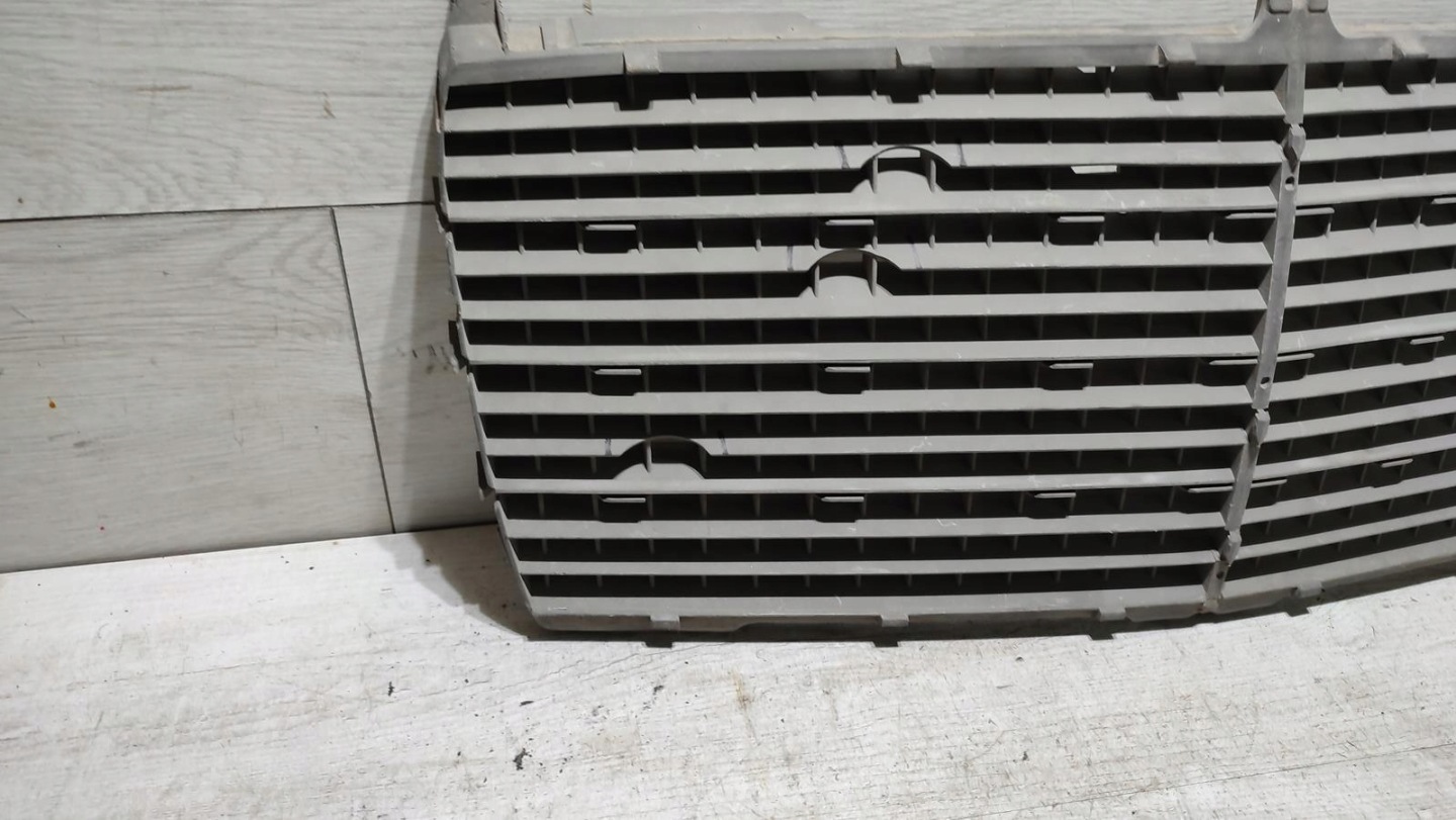 Grill Grill Mercedes w124