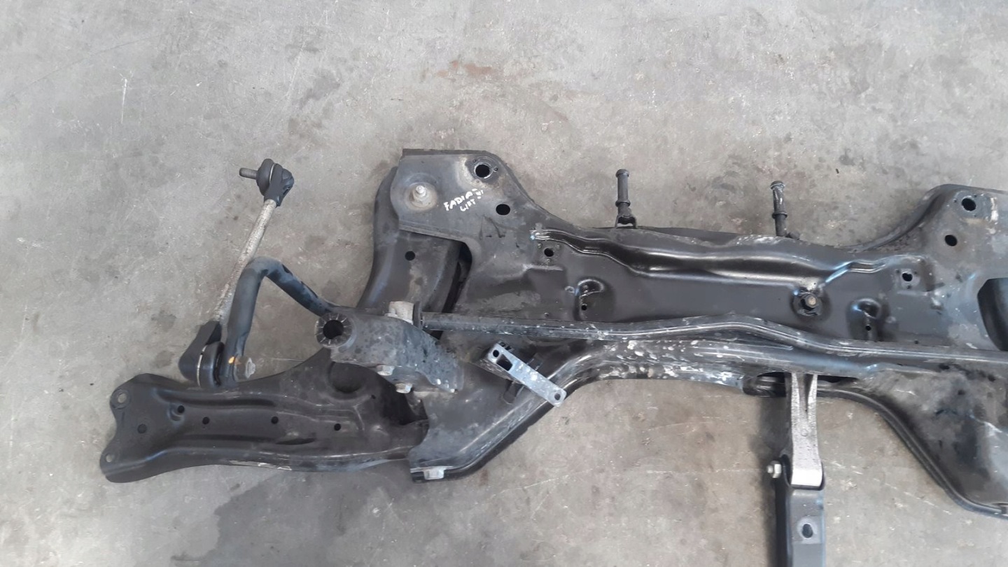 axle beam subframe front front Skoda Fabia III LIFT 1,0 MPI